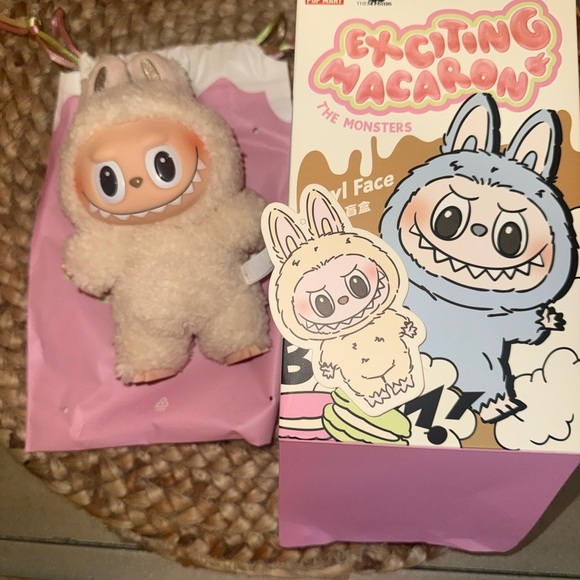 Pop Mart *Soymilk* EXCITING MACRONS LABUBU - Picture 2 of 6